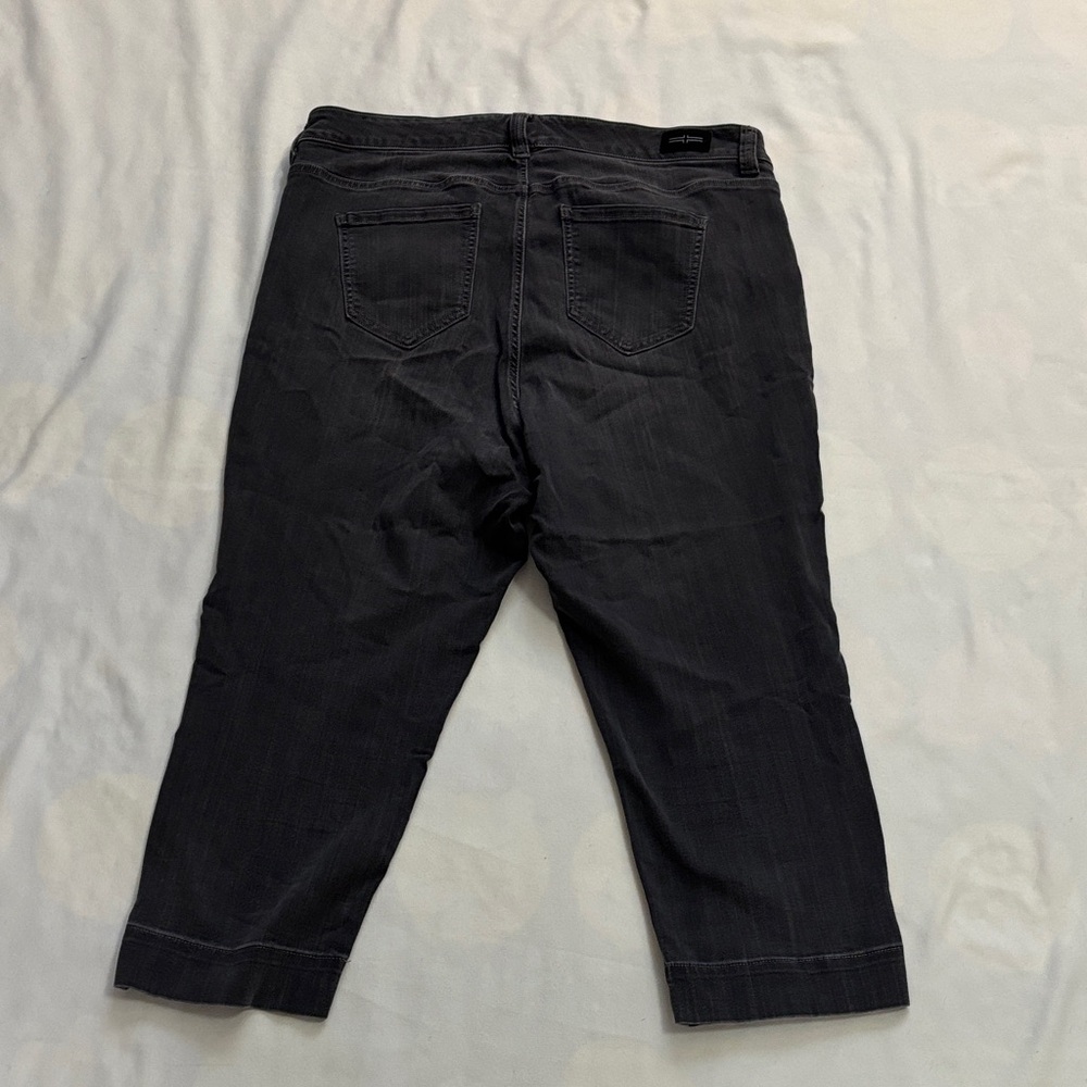 Liverpool Jeans - Black Stretch Capri Jeans - Picture 7 of 7